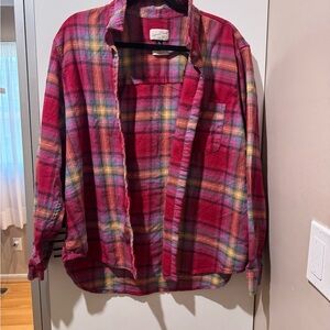 Universal Thread Women's Plaid Button up Shirt in Red and Multicolor